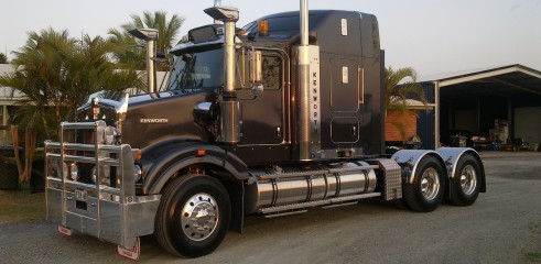4x4 Low Loader 3
