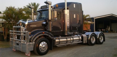 4x4 Low Loader 1