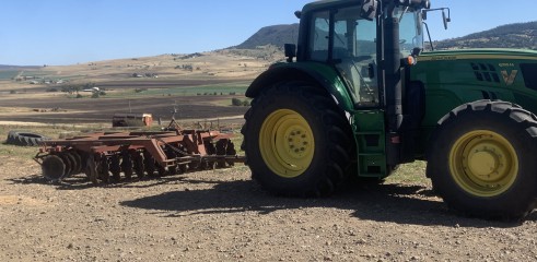 Contract ploughing 1