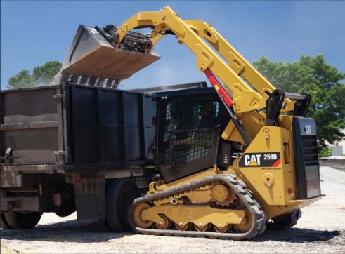   259D Compact Track Loader 1