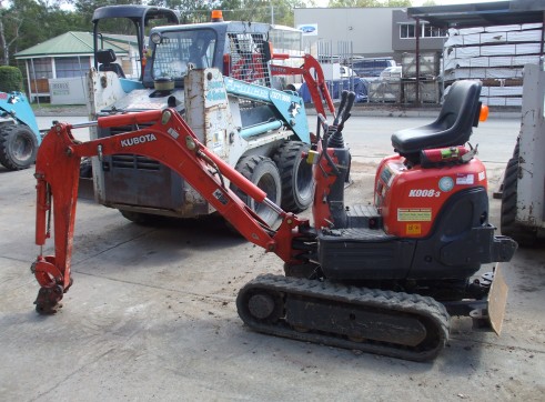 0.8 - 4 Tonne Excavators