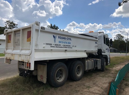 10m Isuzu Tipper 6