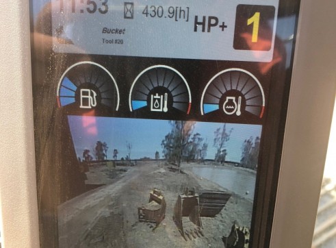 12t Excavator 2