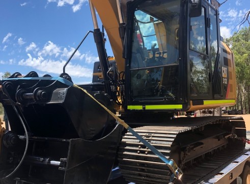 12t Excavator 5