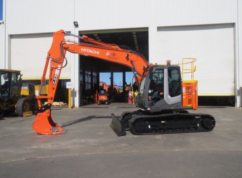 13.54t Hitachi Excavator 1