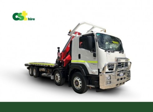 13T 8x4 Hiab Truck - Front Mount 2