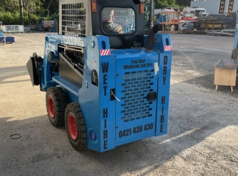 1.3T Wheeled Skid Steer 2