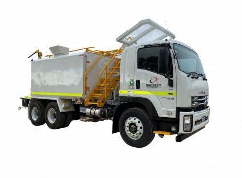 14,000L Isuzu Water Cart 2