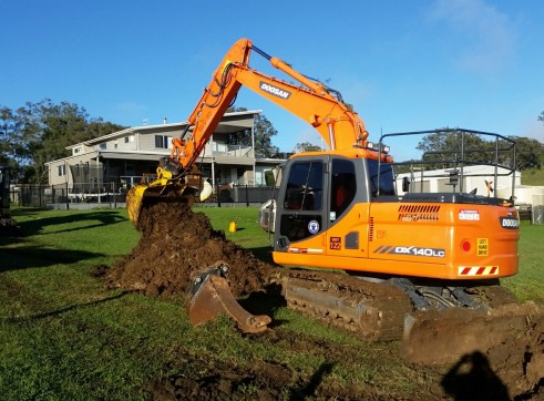 14 tonne Doosan excavator 2