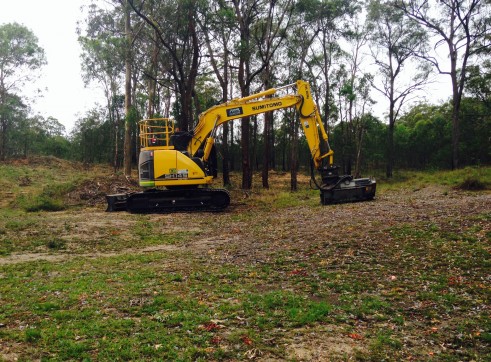 14.5 Tonne Excavator 2