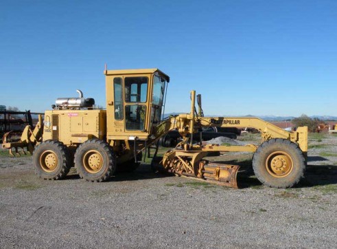 140G Caterpillar Grader