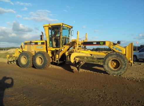 14H CAT Grader w/GPS