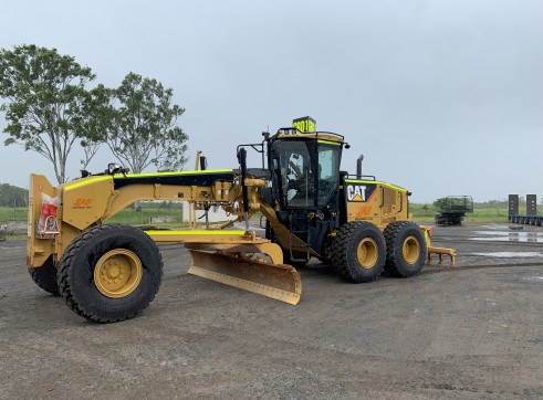 14M Motor Grader 1