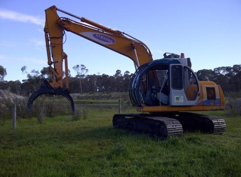 14T Excavator