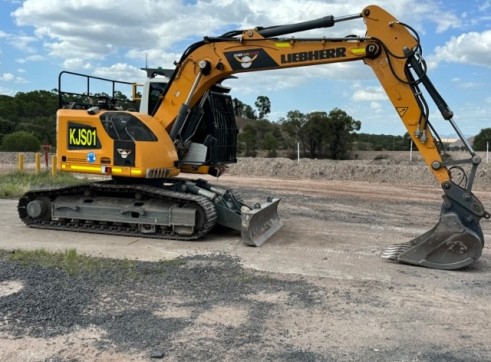 14T Liebherr Excavator - mine spec 2