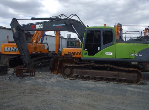 16-30 Tonne Excavators