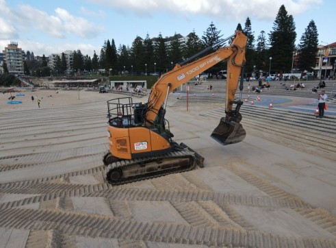 16-30T Excavators 1