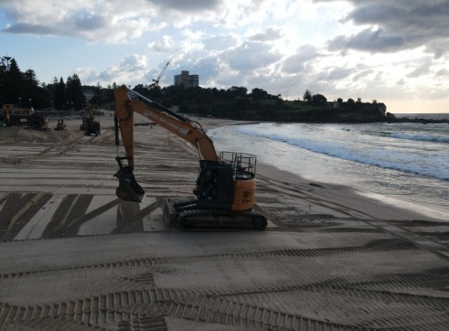 16-30T Excavators 2