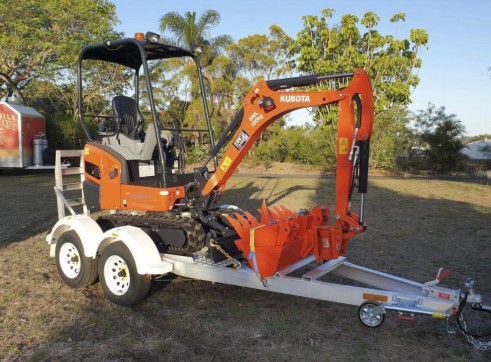 1.8T Kubota Mini Excavator 2