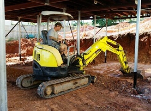 2.5T Excavator & S130 Bobcat Combo