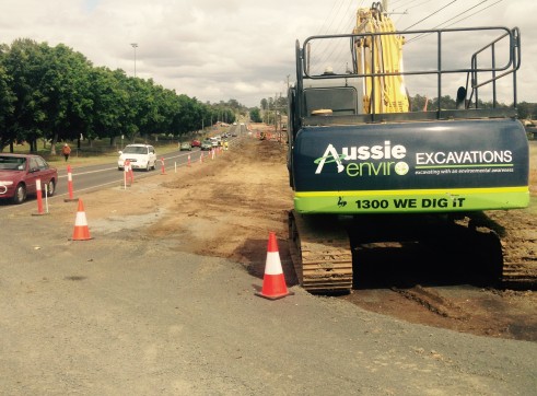 20 tonne excavator hire 2