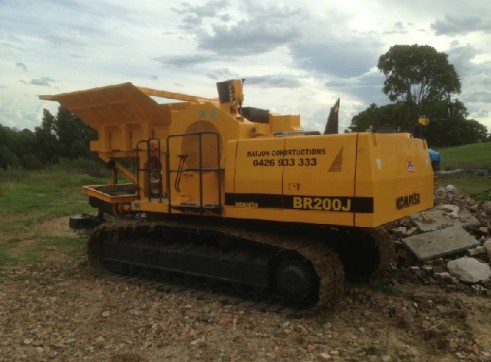 2000 Komatsu Jaw Crusher 1