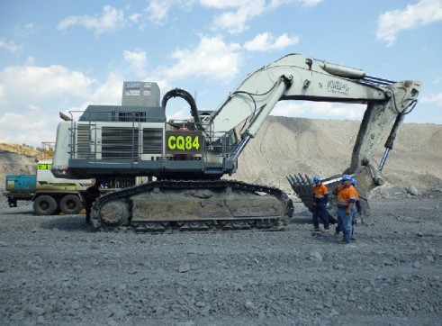 2004 LIEBHERR 120T EXCAVATOR