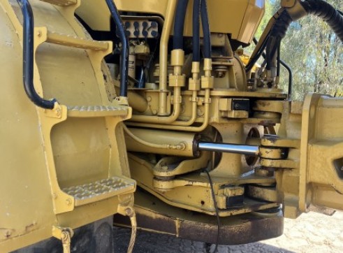 2005 Caterpillar 740 Moxy 5