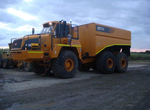 2006 Moxy MT41 Articulated 41,000Lt Water Truck