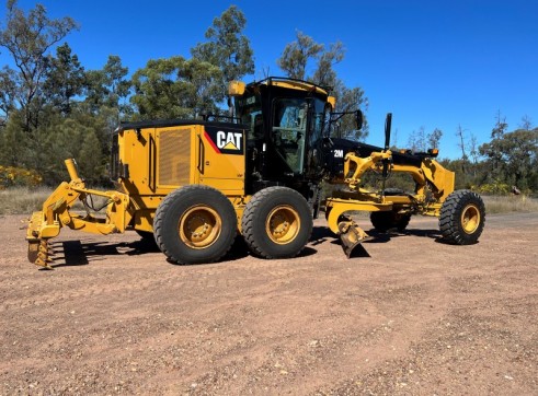 2011 Caterpillar 12M Grader
