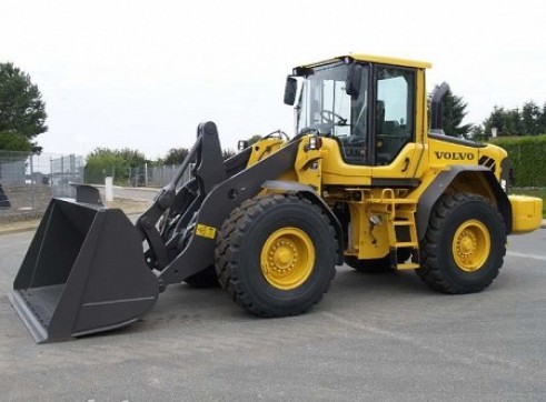 2011 VOLVO L90F Tool Handler