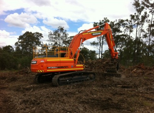 2012/2013 Doosan DX300LC 30t Excavator AVAILABLE NOW 2