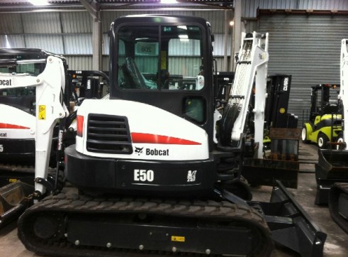 2012 Bobcat E50 5t Excavator zero swing 1