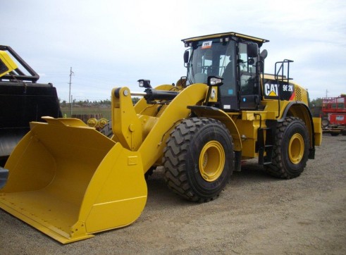 2012 CATERPILLAR 962K Loader 1