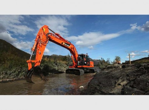 2012 Doosan DX300LC 1