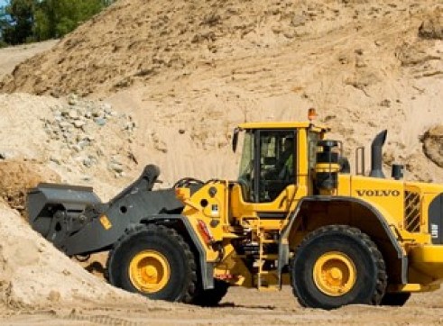 2012 VOLVO L180F Tool Handler