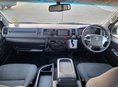 2017 Toyota 4X4 Bus 8