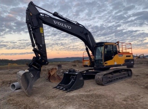 2019 EC250DL Volvo Excavator 1