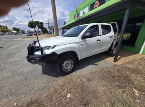 2021 Mitsubishi triton 8