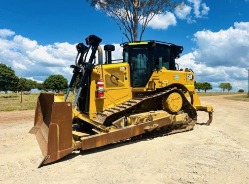 2021 CAT D6 Dozer 1