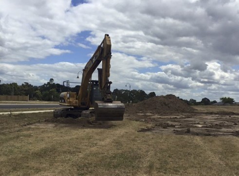 20T Caterpillar Excavator 3