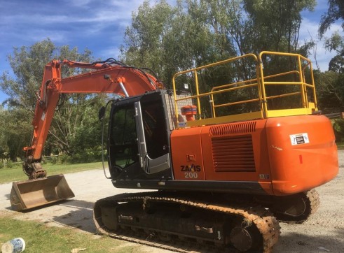 20T Hitachi Excavator 4