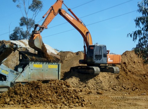 20T Hitachi Excavator 2