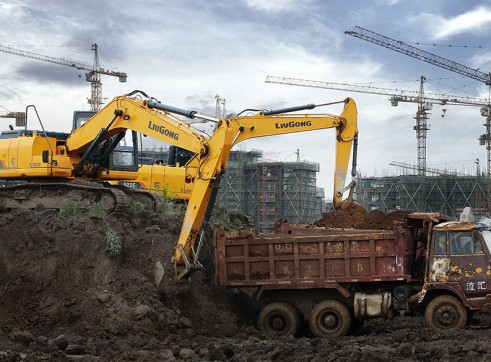 22 Tonne Excavator - Liugong 2