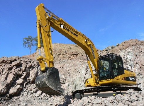 22T Detank Excavator 1