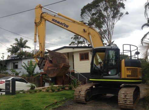 22T Komatsu Excavator 2