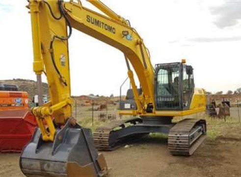 24t Excavator 1