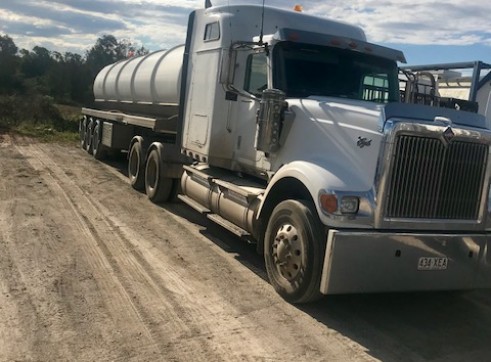 25,000L Semi Vacuum Tanker 1