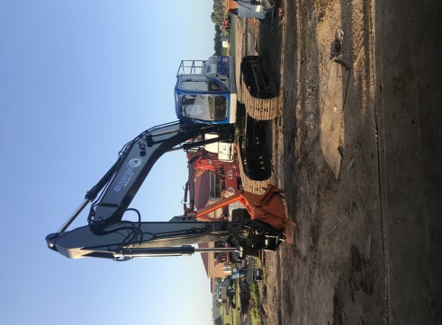 25T Excavator 4