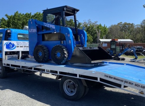 2.6T Wheeled Skid Steer 3